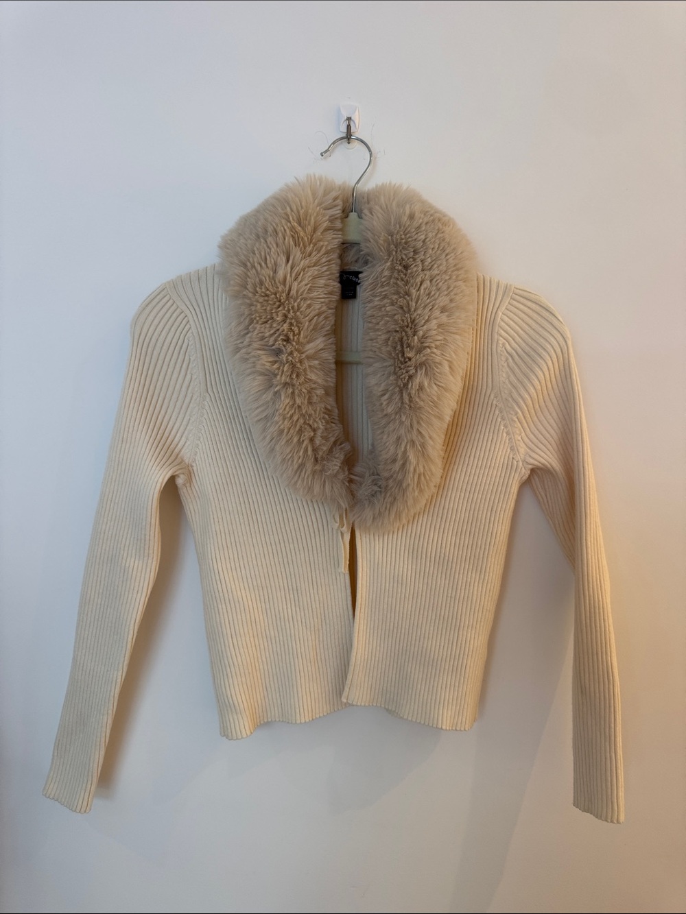 Cream Ribbed Sweater Cardigan with Removable Faux Fur Collar